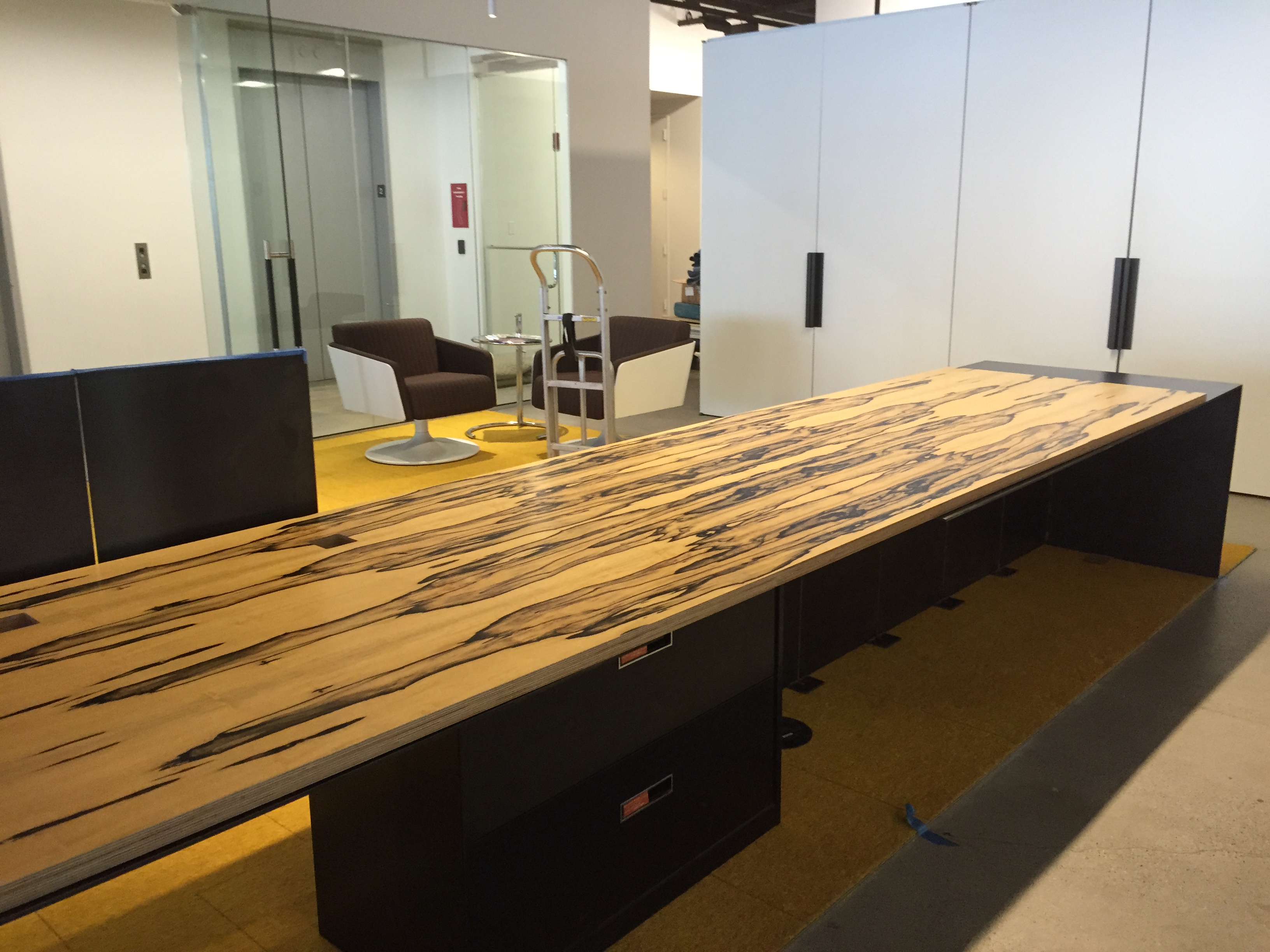 White Ebony Reception Desk 3