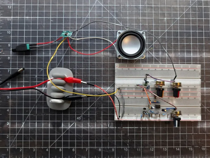 Sleep Machine breadboard prototype with speaker